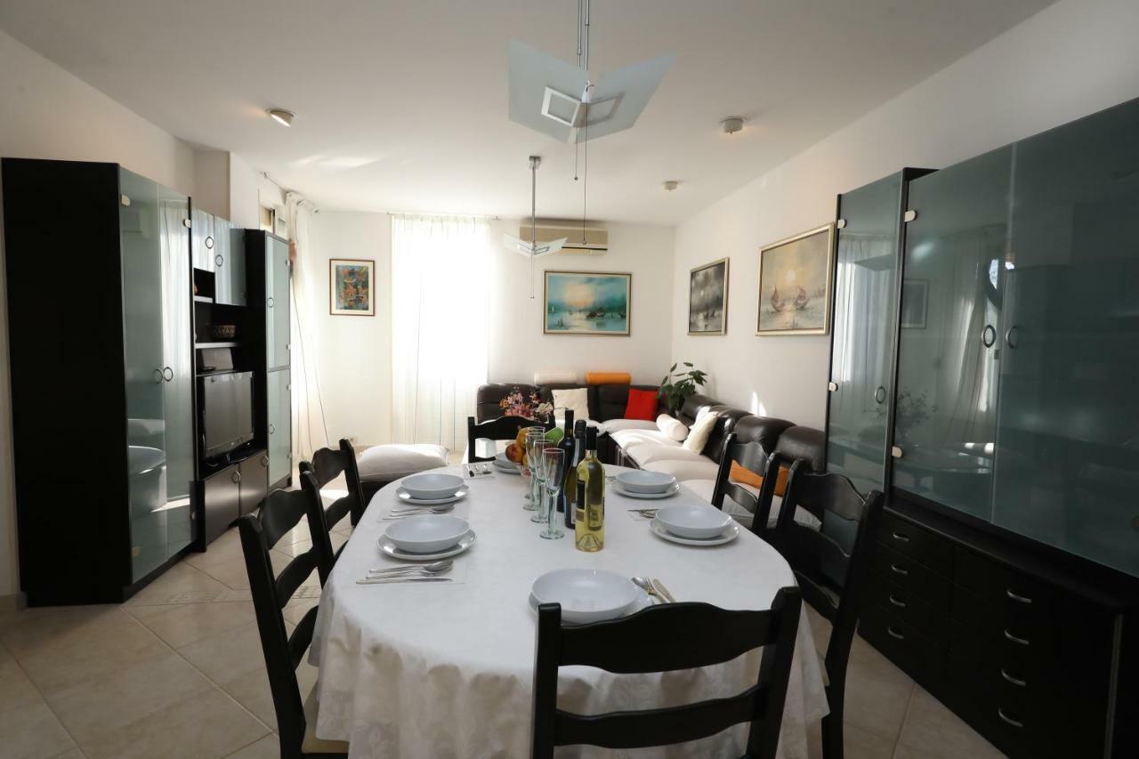 Apartment Riva 扎达尔 外观 照片